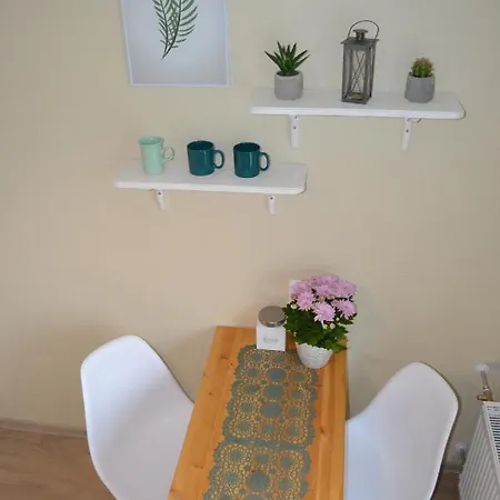 Апартаменты Sunny Apartment, 7 Min With Tram To The Old Town *